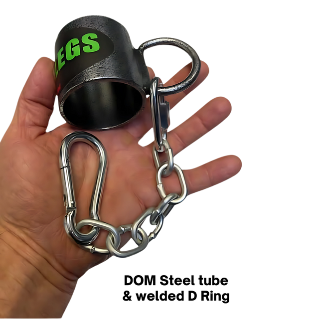 A hand grips the HOG LEGS Jawbone Single Fat Grip Cable Machine Handle, featuring a chain and carabiner—perfect for single arm cable row exercises.