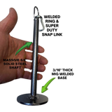 A hand grips the LOADING PIN for Weight Plates plus Dip Belt with chain HOOK, as green arrows and text highlight its key features and compatibility for weight training.