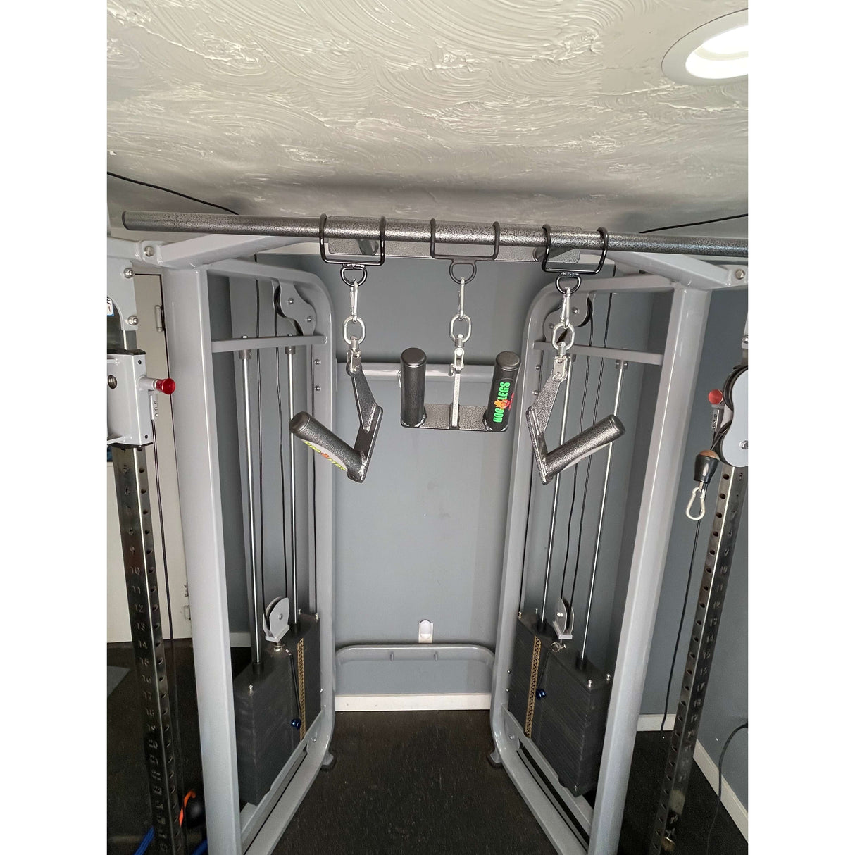 HOG LEGS Multi-Row & Dual Jawbone readied for Pull Ups